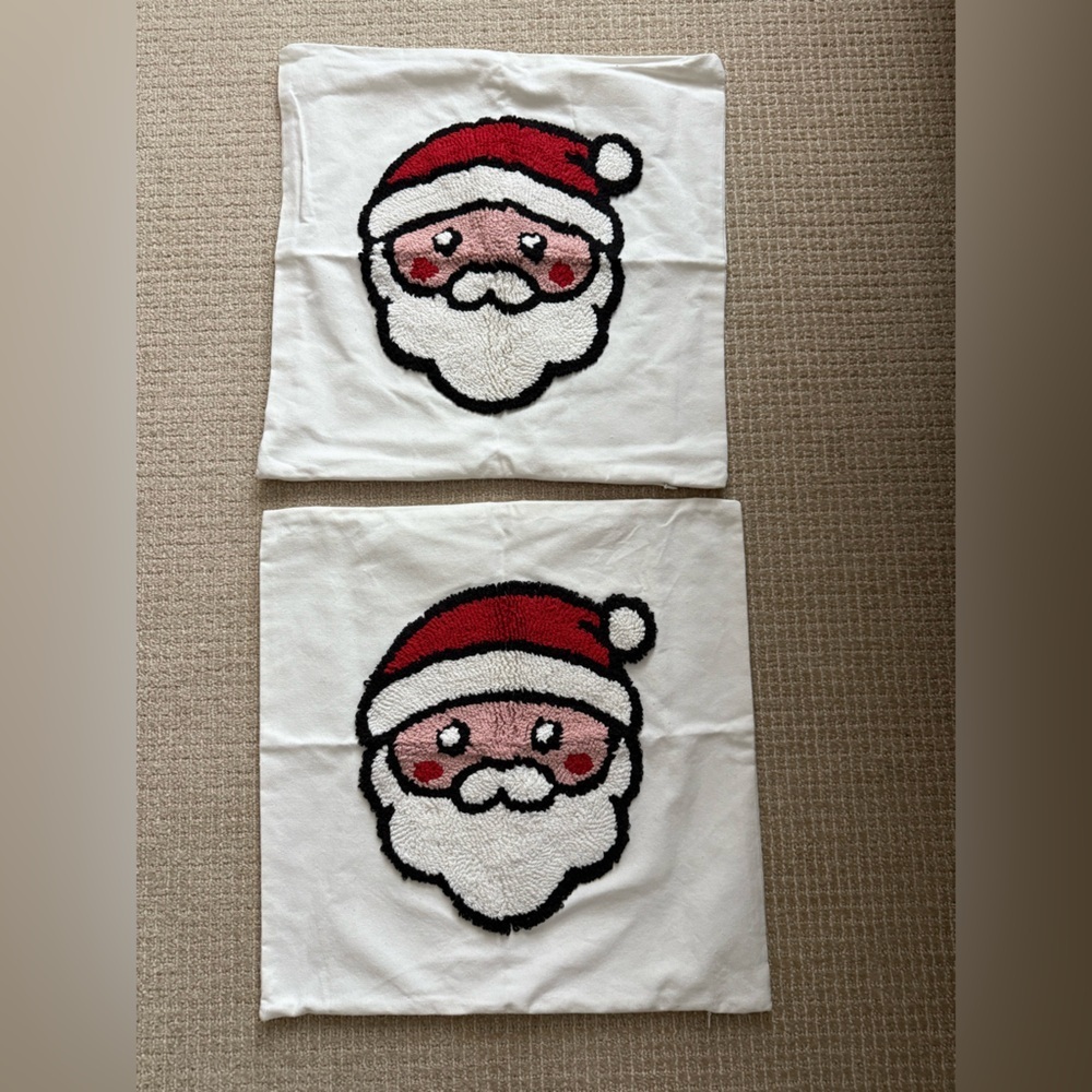 NWT Set of 2  Christmas Santa 3D holiday 18 in pillow shams Inserts not included